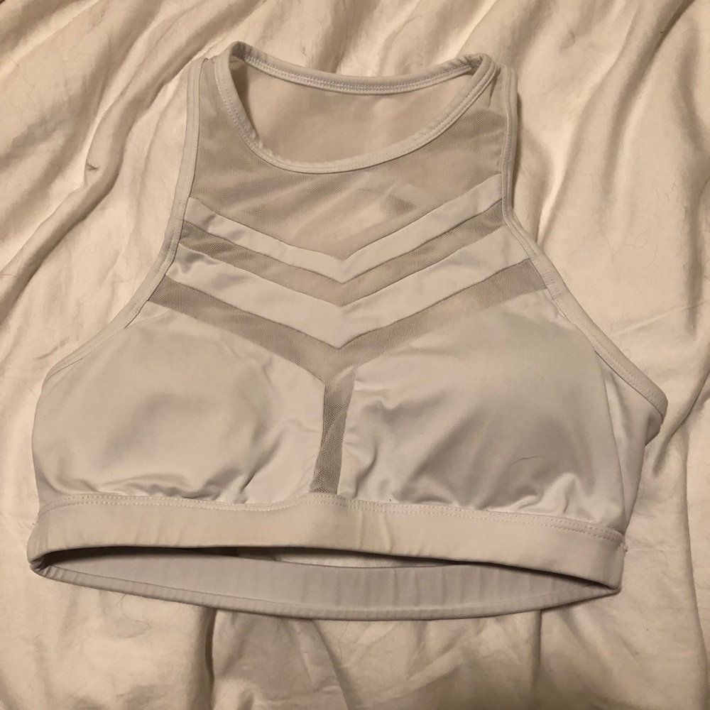Mesh chevron sports bra